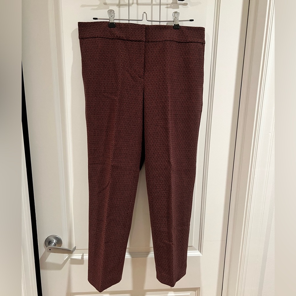 Ann Taylor Red/Black Capri Pants